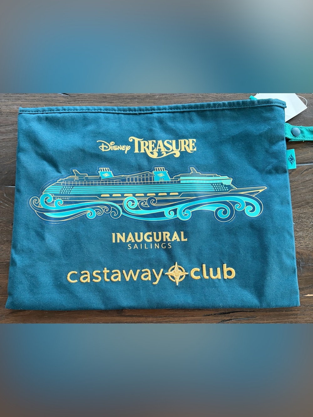 DCL Disney Treasure Inaugural Sailings Castaway Member Wet/Dry Bag - Never Used